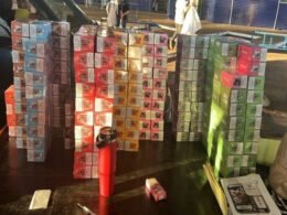 Apreendidos 80 mil reais em carga de cigarros eletrônicos em fundo falso de veículo na Ponte Internacional da Amizade