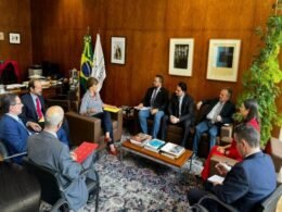 João Morales pede no Itamaraty solução para os fretes e filas na fronteira com a Argentina