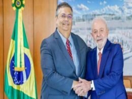 Vídeo: Conseguimos colocar na Suprema Corte um ministro comunista’, diz Lula sobre Dino no STF