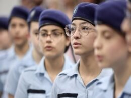 Paraná terá 312 escolas estaduais cívico-militares em 2024