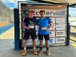 Tenistas de Foz do Iguaçu dominam torneio paranaense em Apucarana