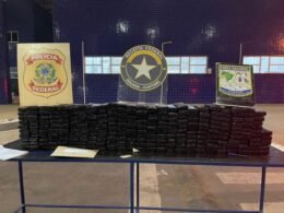 Apreendidos 138 kg de maconha em fundo falso de veículo na Ponte Internacional da Amizade