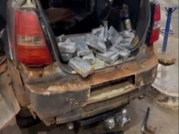 Paraguaio abandona família em carro recheado com cocaína na Aduana da Ponte da Amizade