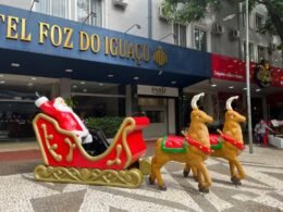 Foz do Iguaçu recebe magia natalina com Encontro dos Papais Noéis na Avenida Brasil, segunda-feira, 25