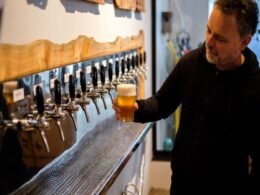 Cerveja de Foz do Iguaçu ganha prêmio nacional e reforça vocação do Paraná no setor