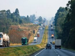 Contribuintes do Paraná já podem emitir as guias de pagamento do IPVA 2025