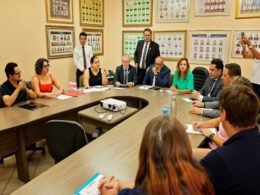Câmara de Foz abre diálogo com sindicatos sobre projeto que trata da reorganização da Prefeitura