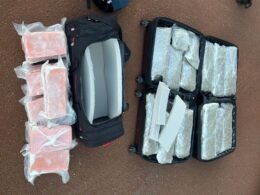 Receita Federal apreende mais de 45 kg de drogas, em ônibus, na região de Foz do Iguaçu