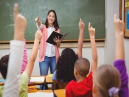 Mais de 100 novos professores são chamados para assumir os cargos na rede municipal