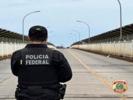 Brasileiro acusado de homicídio é preso pela PF após expulsão do Paraguai