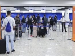Pesquisa aponta satisfação de passageiros com estrutura e serviços do Aeroporto de Foz do Iguaçu