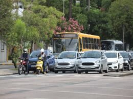 Um a cada quatro proprietários de veículos do Paraná quitou à vista o IPVA 2025