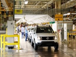 Paraná vai sediar parceria entre Renault e Geely para produção de carros com baixas emissões