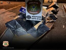 Apreendido barco com cigarros e eletrônicos contrabandeados no Rio Paraná