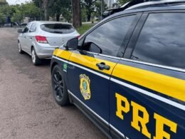 Apreendido carro clonado com documento falso na BR-277, em Foz do Iguaçu