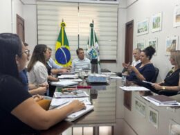 Prefeitura e Sinprefi avançam no diálogo para valorização dos professores em Foz do Iguaçu