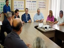 Câmara de Foz ouve demandas de servidores da Vigilância Sanitária