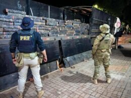 Apreendida carreta com 1,6 tonelada de maconha em Toledo (PR)