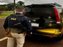 Veículo roubado é recuperado em Foz do Iguaçu