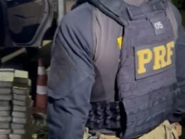 PRF apreende quase 100 quilos de pasta base de cocaína na BR-376, em Marialva (PR)