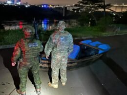 Polícia apreende barco com cigarros contrabandeados do Paraguai no rio Paraná