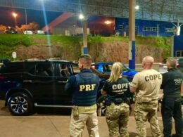 Em menos de duas horas, PRF recupera duas caminhonetes Hilux em ações distintas