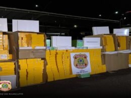 Duas pessoas são presas com milhares de aparelhos eletrônicos contrabandeados