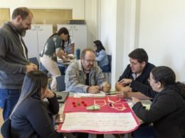 Professores de escolas públicas recebem formação com foco em sustentabilidade e inovação educacional