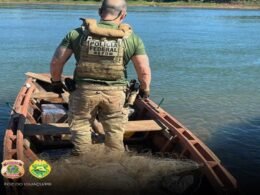 Barco de pesca com 61 Kg de Capulho é apreendido no Rio Paraná