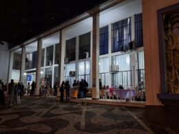 Foz do Iguaçu promove fim de tarde com arte, música e emoção no coração da cidade