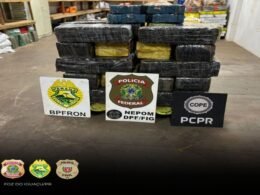 Embarcações e mais de meia tonelada de drogas são apreendididas