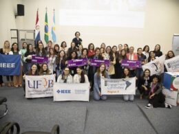 Itaipu Parquetec recebe alunas para vivência profissional em ação do programa de Mulheres na Engenharia