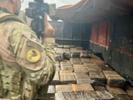 PRF apreende mais de 3 toneladas de maconha em caminhão no Paraná