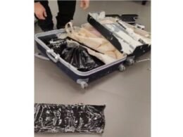 Passageira é presa com cocaína no Aeroporto Internacional de Foz