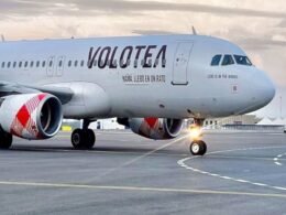 Homem é sugado por motor de avião e aeroporto de Milão