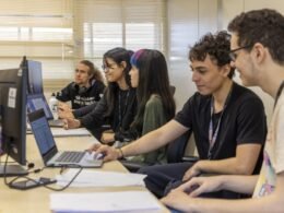 Projeto prepara universitários do Oeste do Paraná para desafios avançados em programação