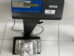 Apreendidas drogas e mercadorias contrabandeadas em ônibus de linha
