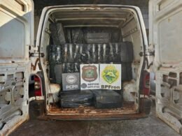 Apreendidos dois caminhões e uma van carregados com cigarros contrabandeados em Itaipulândia