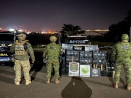 Dois paraguaios são presos com mais de meia tonelada de maconha no Rio Paraná