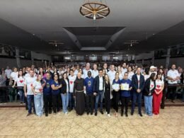 Movimento Lareira Foz formado por casais católicos recebe Moção de Aplauso da Câmara