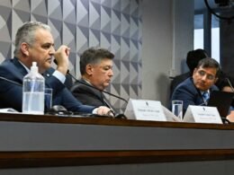 CPMI do INSS aprova pedido de prisão preventiva de 21 investigados em fraudes