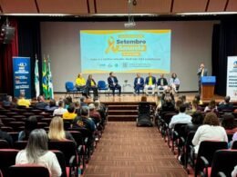 Legislativo marca presença na abertura do Setembro Amarelo em Foz
