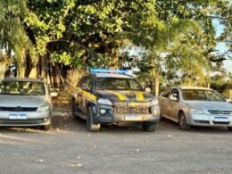 Veículo roubado é recuperado após perseguição e troca de tiros