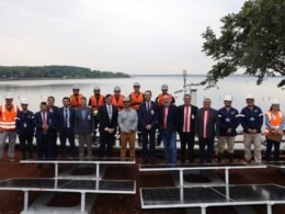 Diretores da Itaipu acompanham obras de usina solar flutuante binacional