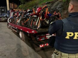 Fiscalização da PRF em Foz do Iguaçu apreende 55 motocicletas em um único dia
