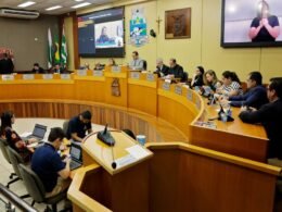 Câmara de Foz rejeita uso de verba da iluminação pública para segurança e tecnologia