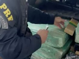Paraguaio é preso com carro adulterado, mais de 150 kg de maconha, fuzil e munições no Paraná