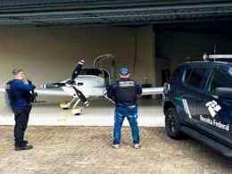 Ação integrada liderada pela Receita Federal apreende avião carregado de celulares e prende dois suspeitos