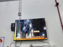 Usuário do SUS é detido após quebrar vidros e televisor em unidade de saúde de Foz do Iguaçu
