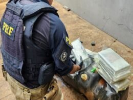 PRF apreende cocaína, haxixe e celulares contrabandeados em ações na fronteira do Brasil